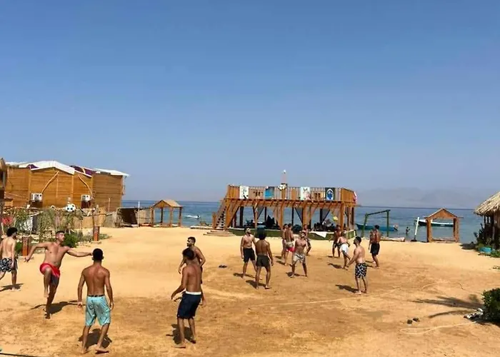 Camp & Szálloda Nuweiba`