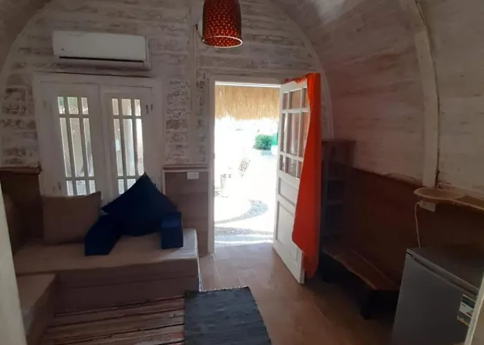 Camp & 3* Nuweiba`