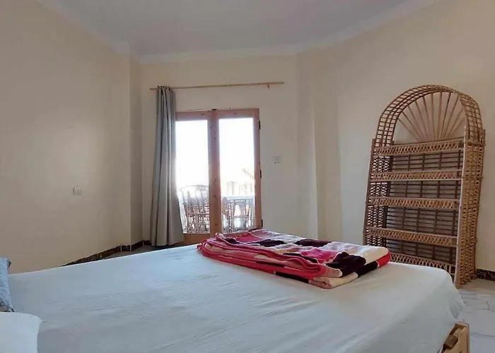 Szálloda Camp & 3*