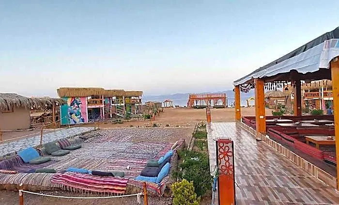 Camp & Szálloda